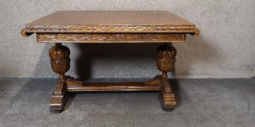 Oak table and 4 chairs画像