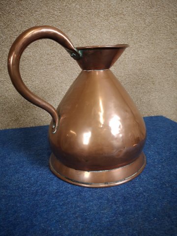 3 copper harvest jugs画像