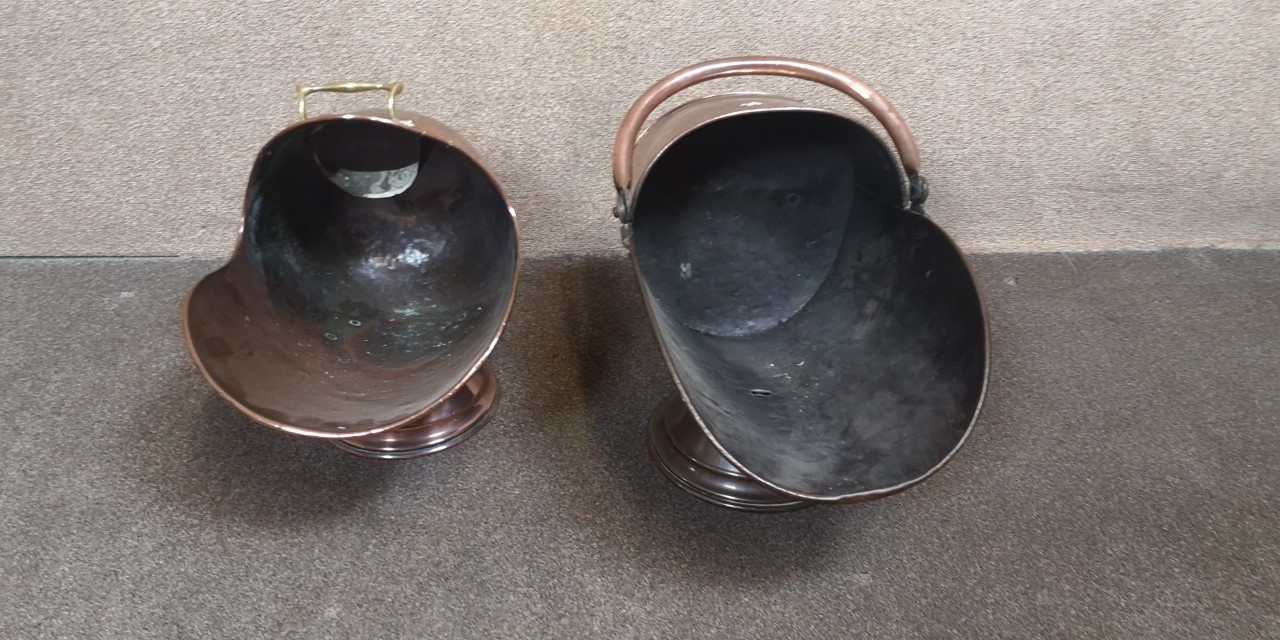 Two copper coal scuttles画像