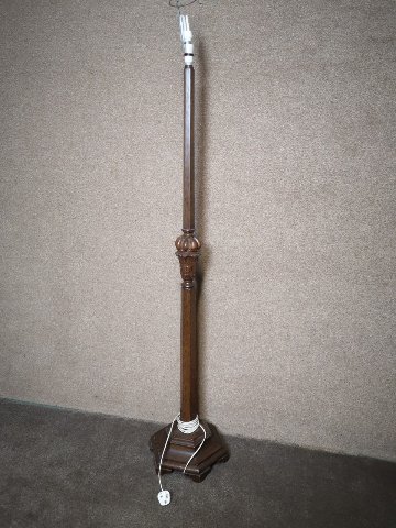 Oak standard lamp画像