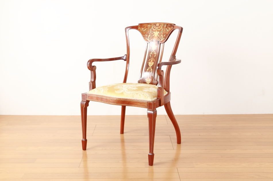 Edwardian inlaid mahogany chairの画像