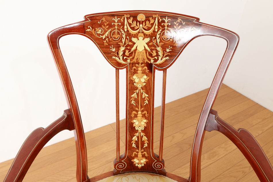 Edwardian inlaid mahogany chairの画像