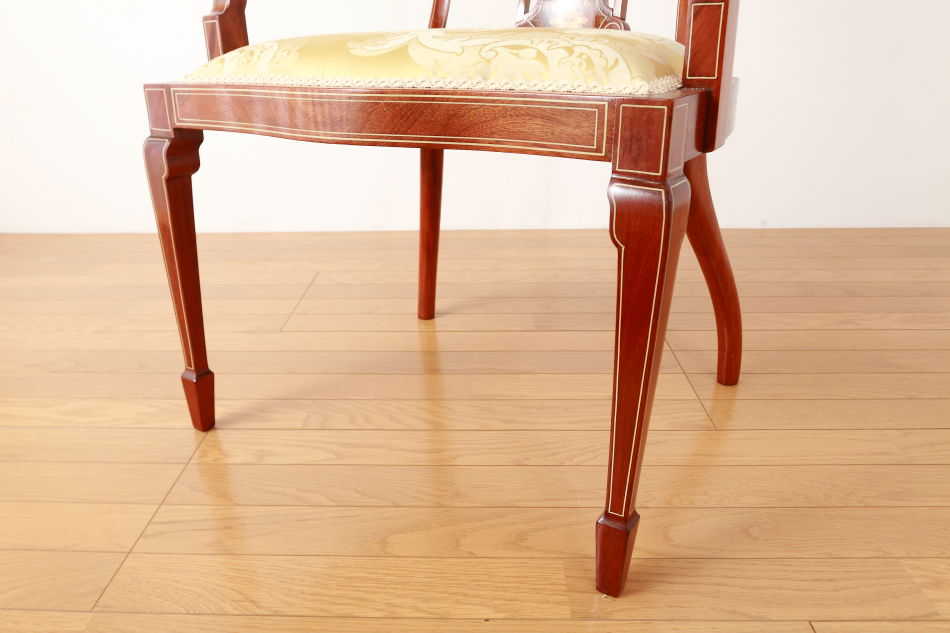 Edwardian inlaid mahogany chairの画像