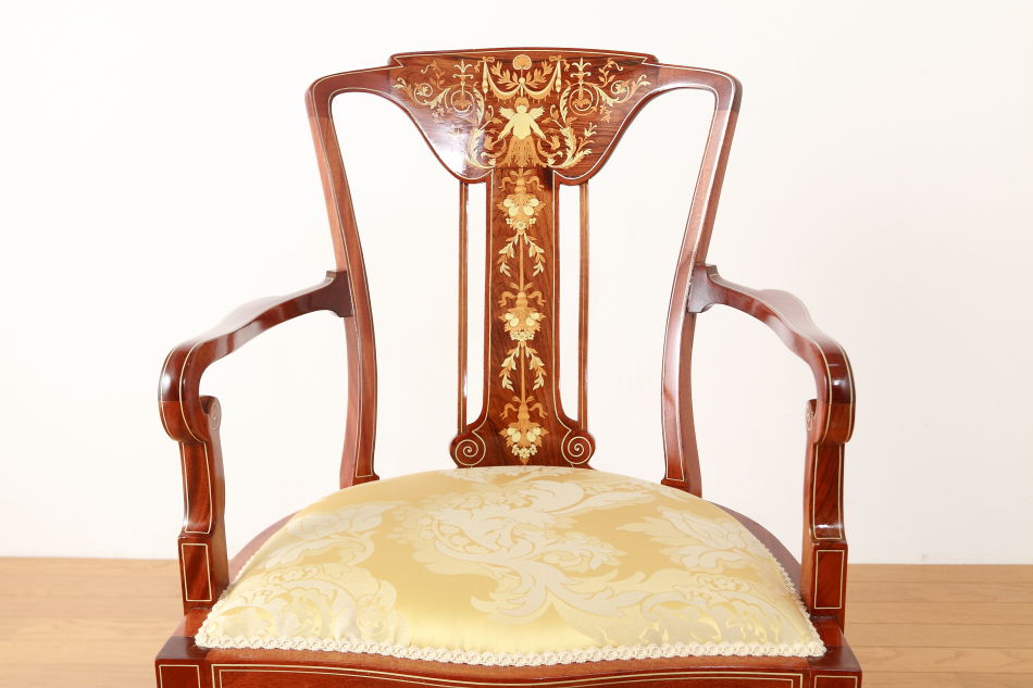 Edwardian inlaid mahogany chairの画像