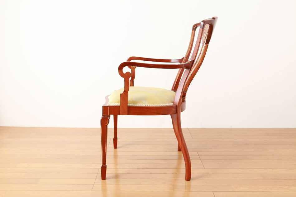 Edwardian inlaid mahogany chairの画像