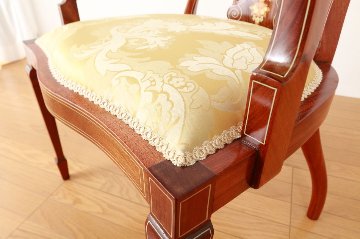 Edwardian inlaid mahogany chairの画像