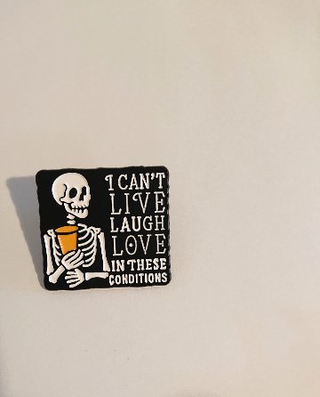 ピンバッジ　こんな感じだったら生きて笑って愛せない あなたと同じ特権を持ってない人々の為に戦え 人生は夢のよう 私はこの集会を反乱に扇動する キャンセルされた約束愛好家の画像