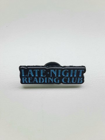 ピンバッジ　中絶をすべての人に安全・合法・合理的な金額・利用できるものに　夜更かし読書クラブ　幸せになるの忘れないで　THEY/THEM 自分のままで自分を生きる自分の為に　チーム・まだお布団の画像