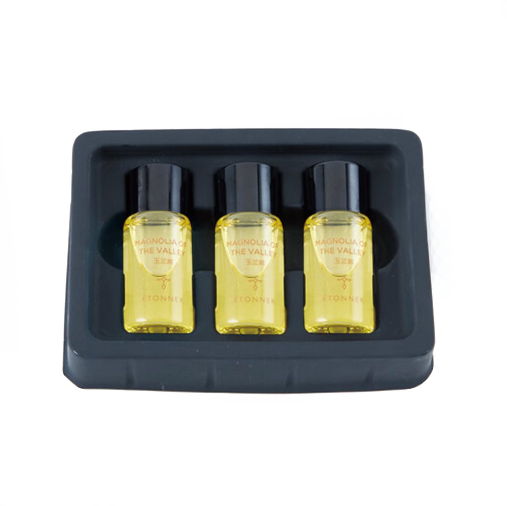 Reffilling Diffuser Oil (Magnoria Of The Valley)の画像