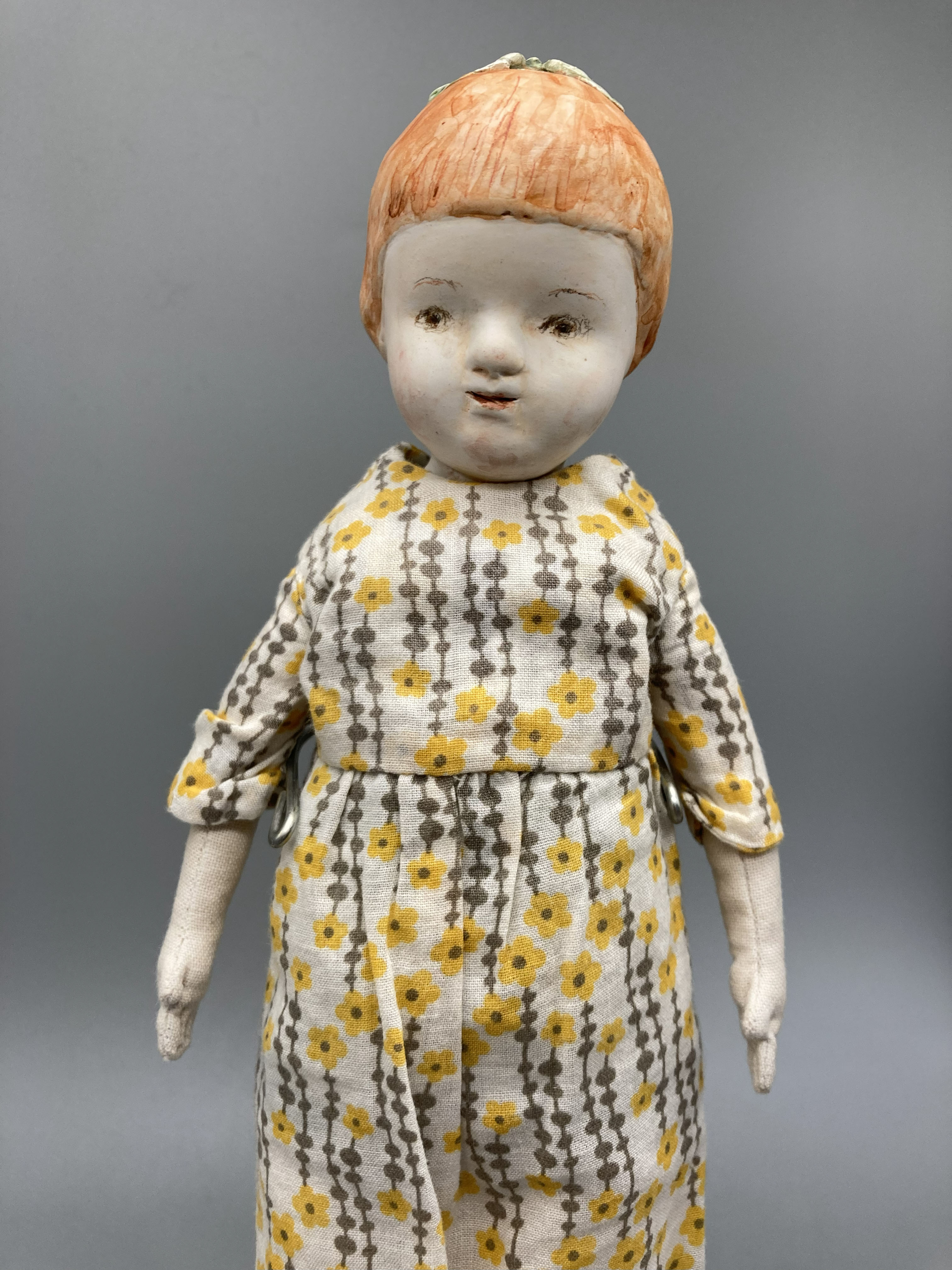 ドール（格子の上着）の画像