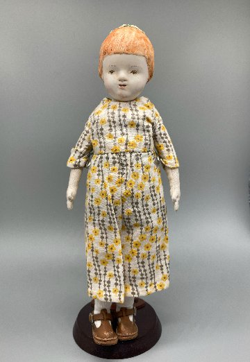 ドール（格子の上着）の画像