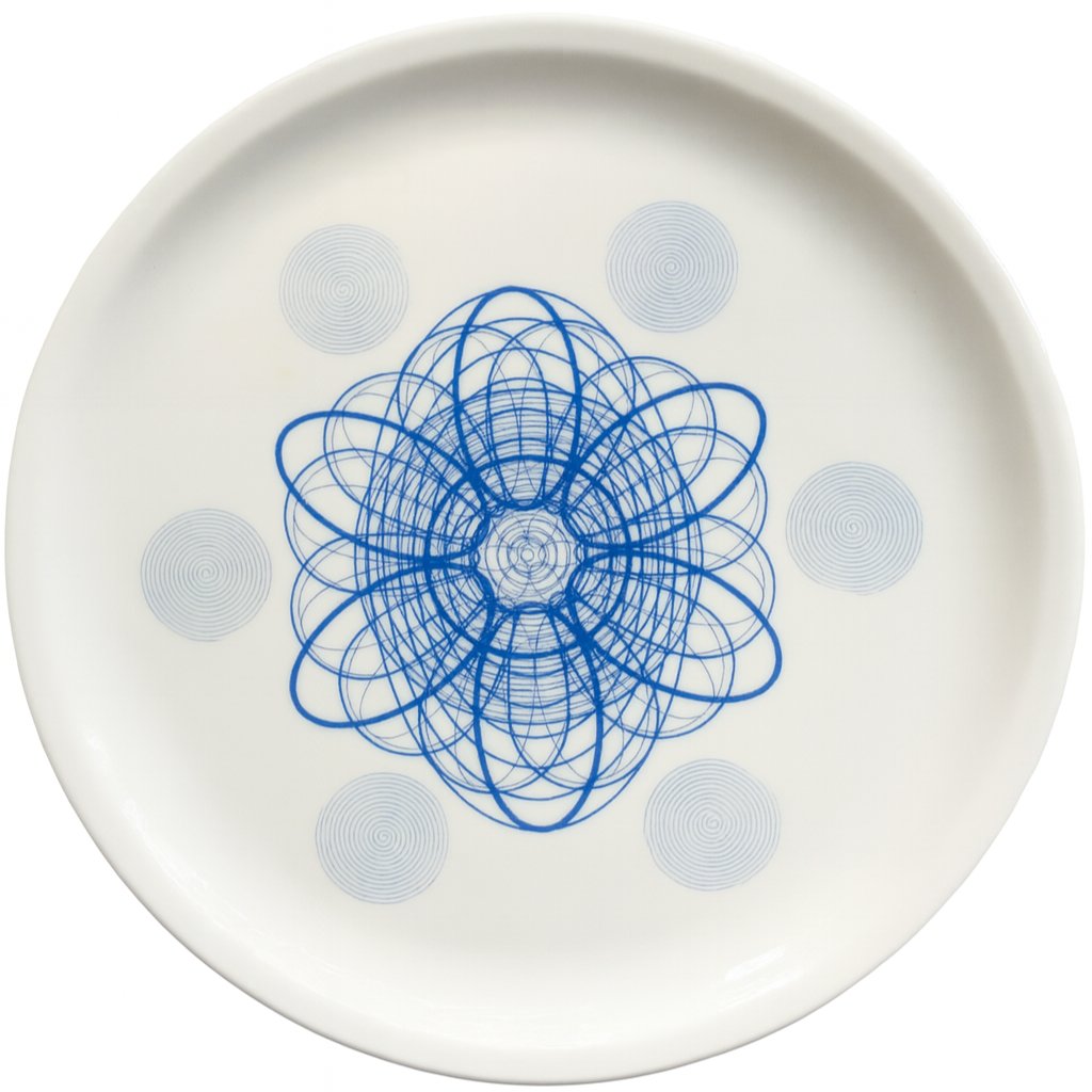 電子レンジの電磁波対策ができる有田焼プレート MIRAI（味来 ）の画像