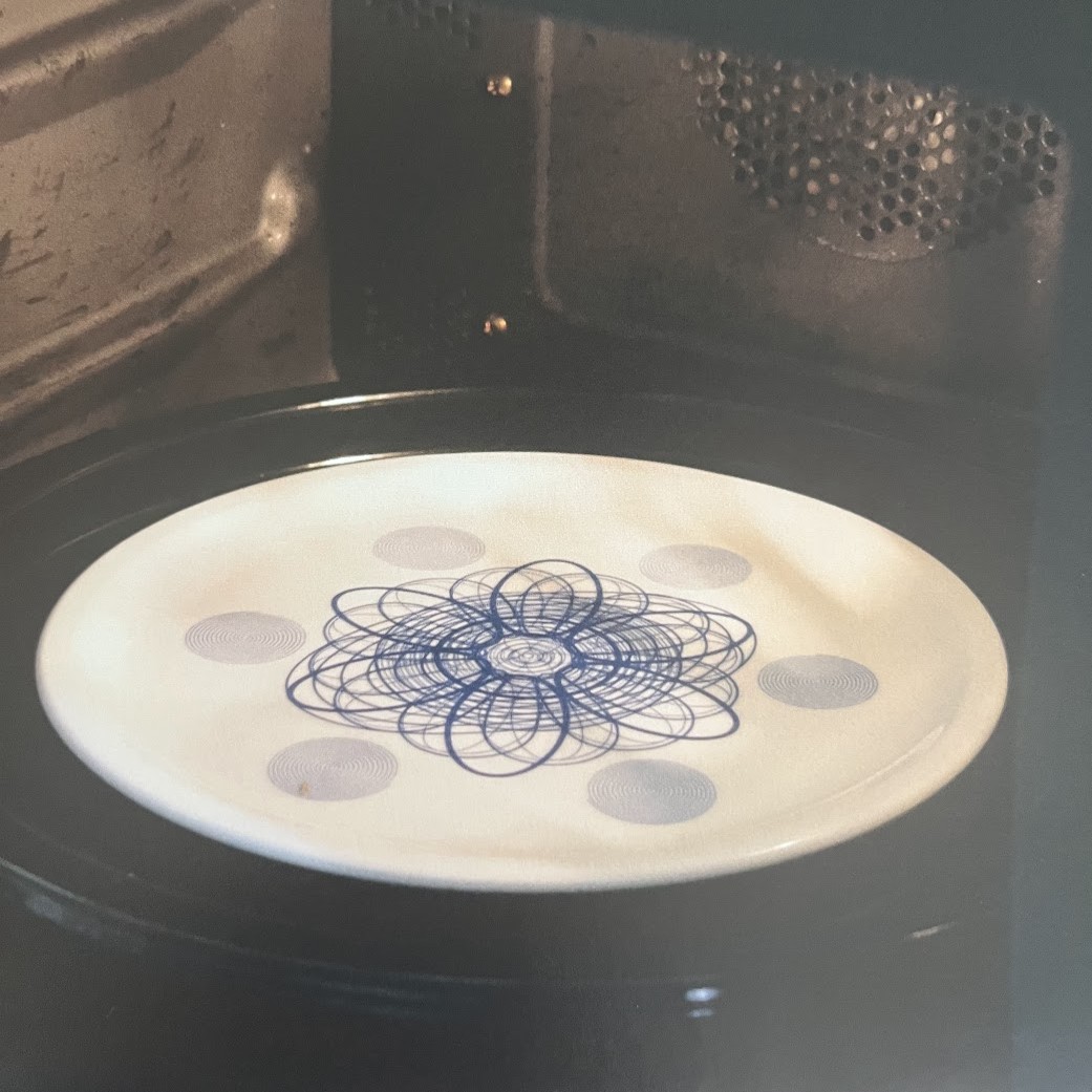 味来 MIRAI 電子レンジ対応皿 電子レンジの電磁波対策ができる有田焼プレート MIRAI（味来 ）｜健康