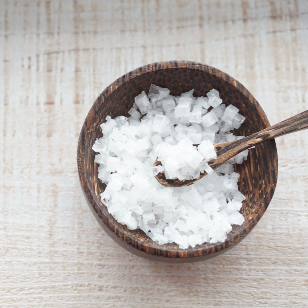 バリ伝統製法の美味しい天日塩 TEJAKURA ピラミッド＆詰替え用キューブの画像