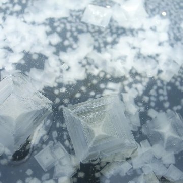 完全天日塩 TEJAKURA ピラミッド キューブ 2サイズ画像
