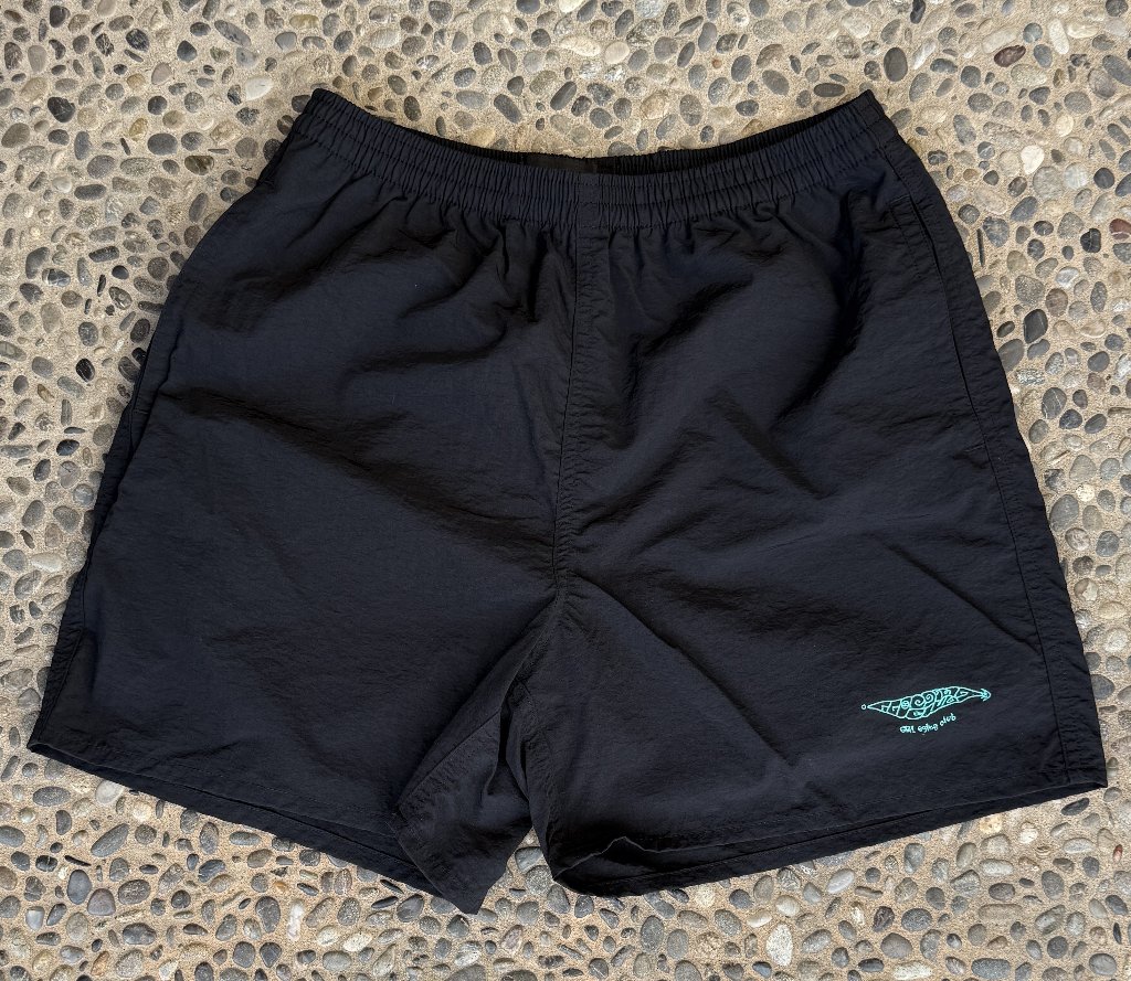 ＜GGI EGING CLUB＞ ナイロンイージーショートパンツ ブラックの画像