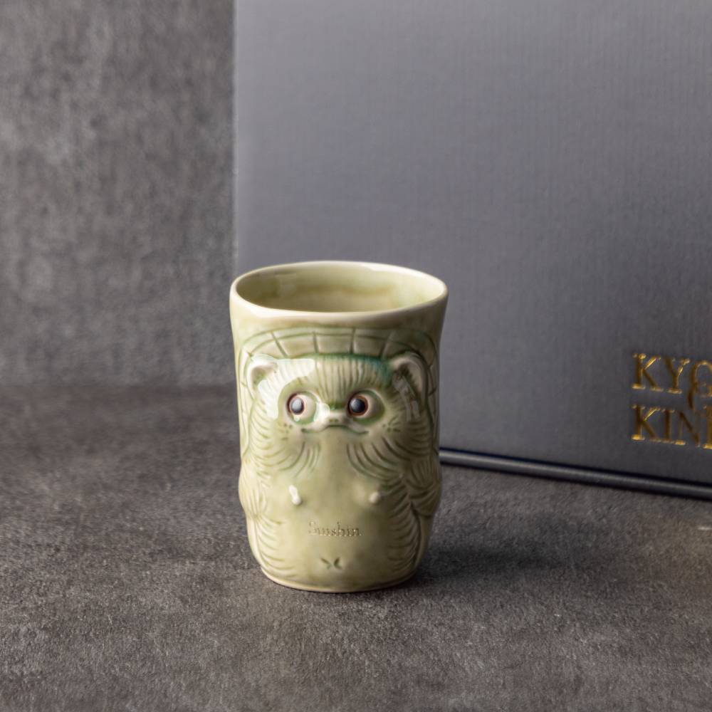 退職祝い 名入れ 湯呑み 信楽焼 狸 日本土産 ギフト おしゃれ 高級 日本製 伝統工芸 縁起物 送別会 還暦祝い 古希 喜寿 長寿祝い 誕生日 開店祝い プレゼントの画像