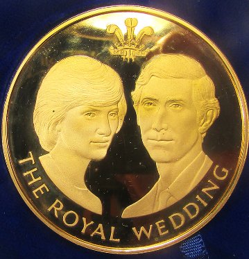 イギリス1981年ダイアナ結婚大型金メダルPCGS SP66画像