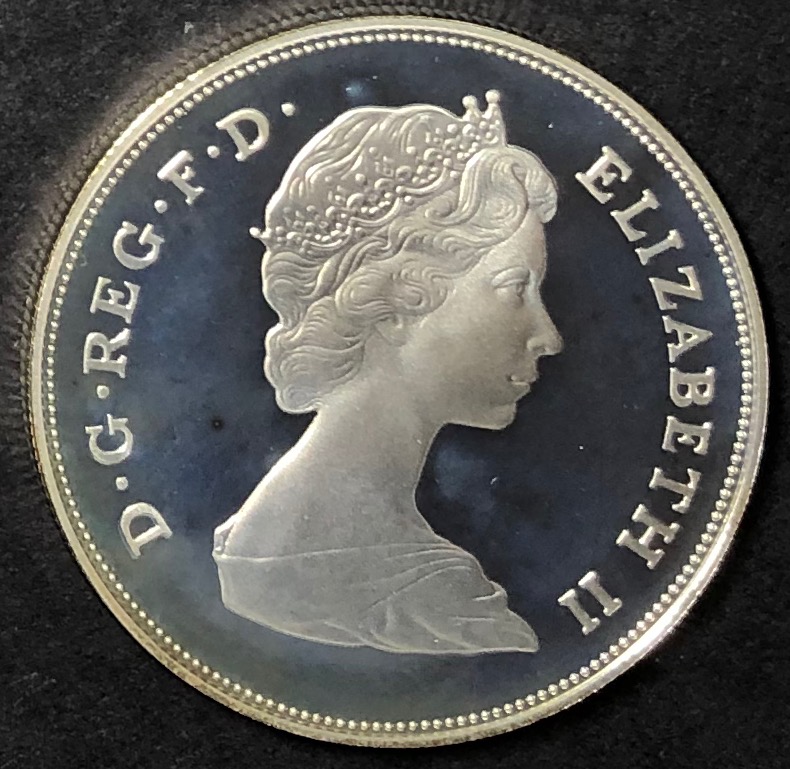 イギリス1980年クイーンズマザー80歳5ポンド銀貨 / 箱証明書付 ①画像