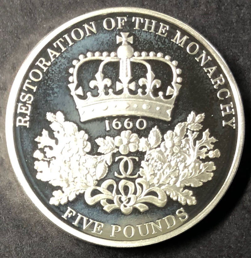 イギリス2010年王政復古5ポンドピエフォ銀貨の画像