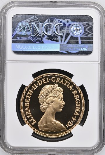 イギリス1982年エリザベス5ポンド金貨 NGC PF69 UCAMの画像