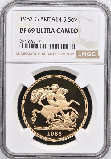 イギリス1982年エリザベス5ポンド金貨 NGC PF69 UCAMの画像