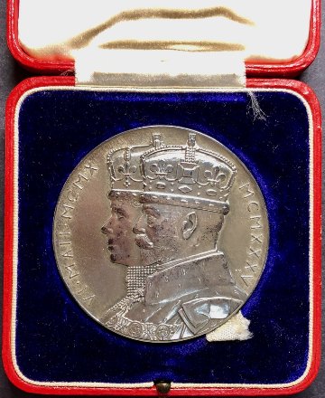 イギリス1935年ジョージ5世戴冠25年ジュビリーシルバー大型メダル画像