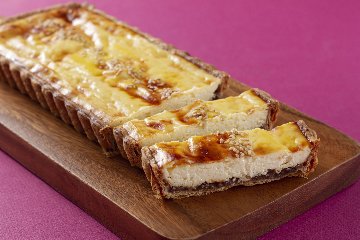 【秋限定】チーズケーキ（ラムレーズン）の画像