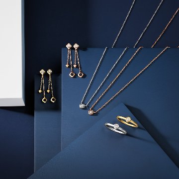 ロイヤルアッシャーJHF0081G【新品】【国内正規品】【ノベルティ付・ギフト包装無料】K18 2WAYダイヤモンドピアスの画像