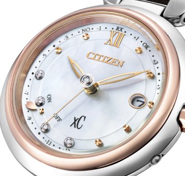 ES9466-65W クロスシー【ノベルティ付・新品正規品】【ｷﾞﾌﾄ包装･ﾍﾞﾙﾄ調整無料】ｿｰﾗｰ電波　レディース腕時計　北川景子さん着用CMモデルの画像