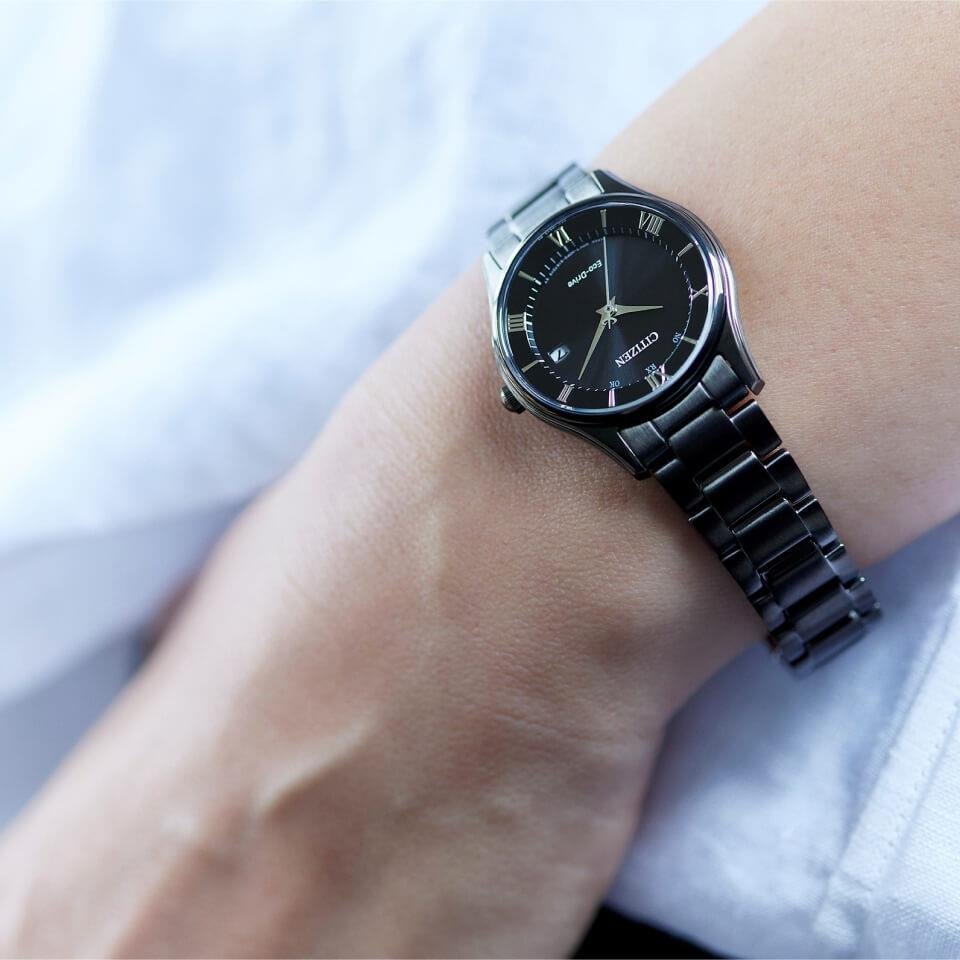 ES0004-51E  ｼﾁｽﾞﾝｺﾚｸｼｮﾝ【正規ﾒｰｶｰ保証書付･ｷﾞﾌﾄ包装･ﾍﾞﾙﾄ調整無料】腕時計 ﾚﾃﾞｨｽ ｿｰﾗｰ電波 ｼﾝﾌﾟﾙｱｼﾞｬｽﾄの画像