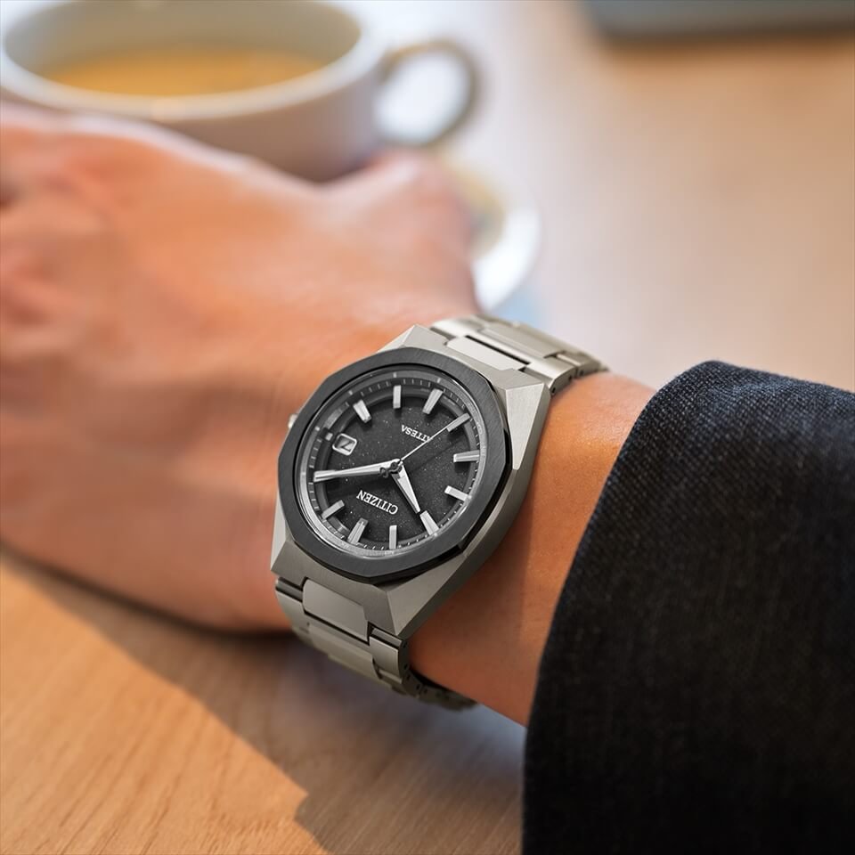 CB3044-55E アテッサ【ノベルティ付・ｷﾞﾌﾄ包装･ベルト調整無料・国内正規品】腕時計 メンズ ソーラー電波の画像