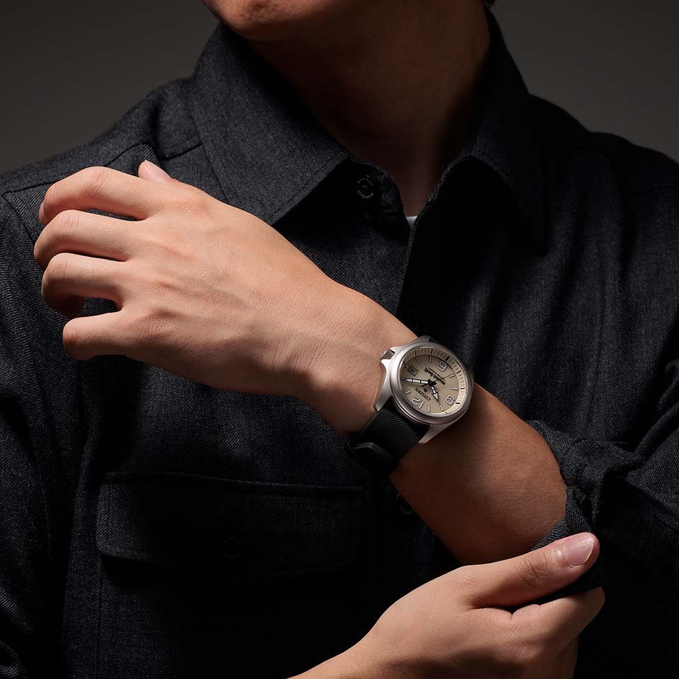 BN0247-10A〇ﾌﾟﾛﾏｽﾀｰ【ノベルティ付・ｷﾞﾌﾄ包装･ベルト調整無料・国内正規品】腕時計 メンズ ソーラー モンベル限定の画像