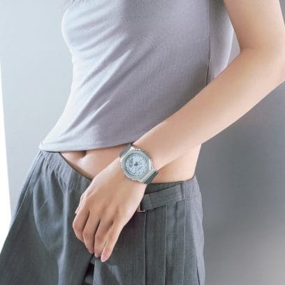 gショック・GM-S2110-2AJF【15時迄の注文で当日発送（休業日除く)・新品正規品・ﾉﾍﾞﾙﾃｨ付・ｷﾞﾌﾄ包装無料】ﾚﾃﾞｨｽ腕時計の画像