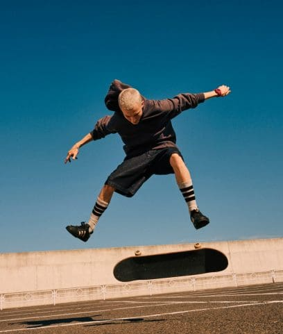 gショック DW-5600RRB-4JF【国内正規品・ノベルティ付・ギフト包装無料】メンズ腕時計の画像