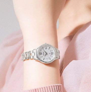 SSVV081 ｾｲｺｰﾙｷｱ【ﾉﾍﾞﾙﾃｨ付・ｷﾞﾌﾄ包装･ﾍﾞﾙﾄ調整無料･新品正規品】ｿｰﾗｰ電波　ﾚﾃﾞｨｰｽ腕時計の画像