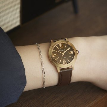 EM1163-09X  シチズンエル【ノベルティ付・国内正規品・ギフト包装･ベルト調整無料】 腕時計 レディース ソーラーの画像