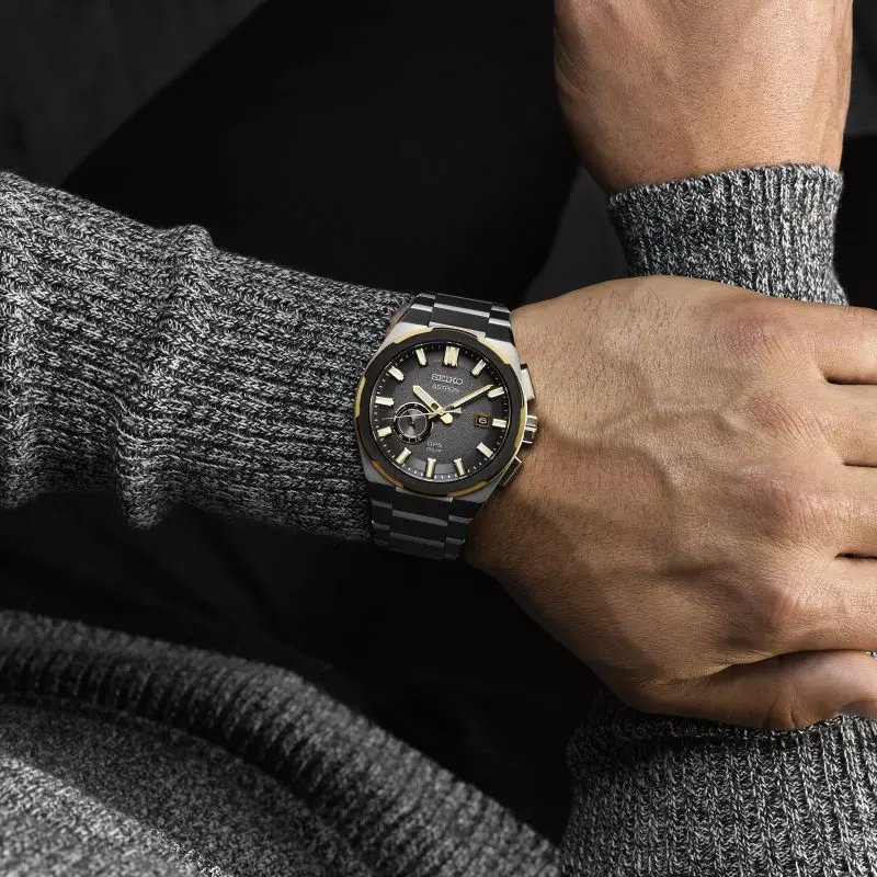 SBXD026・ｾｲｺｰｱｽﾄﾛﾝ【ﾉﾍﾞﾙﾃｨ付・ｷﾞﾌﾄ包装・ﾍﾞﾙﾄ調整無料・新品正規品】GPSｿｰﾗｰ電波 ﾒﾝｽﾞ腕時計の画像