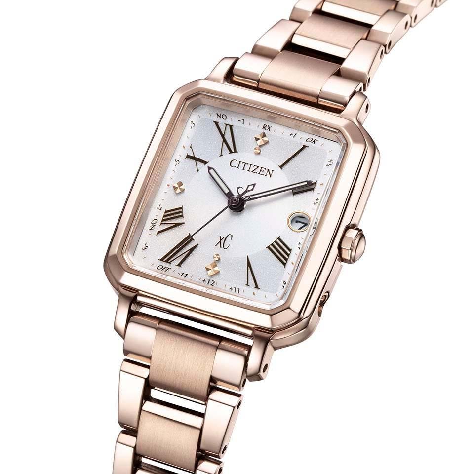 ES9506-62A ｸﾛｽｼｰ【ﾉﾍﾞﾙﾃｨ付･国内正規品･ｷﾞﾌﾄ包装･ﾍﾞﾙﾄ調整無料】ｿｰﾗｰ電波 ﾚﾃﾞｨｽ腕時計 北川景子さん広告着用ﾓﾃﾙの画像