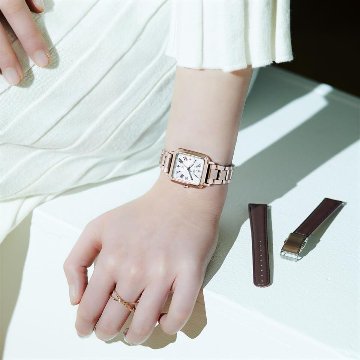 ES9506-62A ｸﾛｽｼｰ【ﾉﾍﾞﾙﾃｨ付･国内正規品･ｷﾞﾌﾄ包装･ﾍﾞﾙﾄ調整無料】ｿｰﾗｰ電波 ﾚﾃﾞｨｽ腕時計 北川景子さん広告着用ﾓﾃﾙの画像