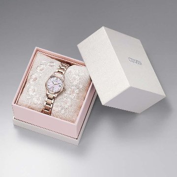 ES9498-77N:ｸﾛｽｼｰ【ﾉﾍﾞﾙﾃｨ付･国内正規品･ｷﾞﾌﾄ包装･ﾍﾞﾙﾄ調整無料】ｿｰﾗｰ電波 ﾚﾃﾞｨｽ腕時計 ｼﾝﾌﾟﾙｱｼﾞｬｽﾄ 限定の画像