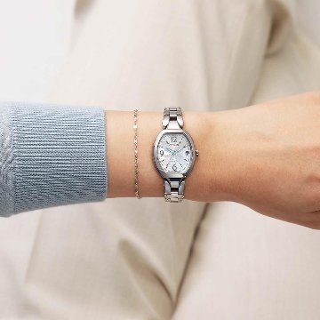 ES9480-56W ｴｸｼｰﾄﾞ【ﾉﾍﾞﾙﾃｨ付・国内正規品・ｷﾞﾌﾄ包装･ﾍﾞﾙﾄ調整無料】腕時計 ﾚﾃﾞｨｰｽ ｿｰﾗｰ電波の画像