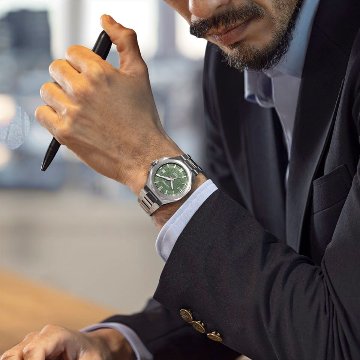 NB6080-51W シリーズ8【ノベルティ付・ｷﾞﾌﾄ包装･ベルト調整無料・国内正規品】腕時計 メンズ メカニカル の画像