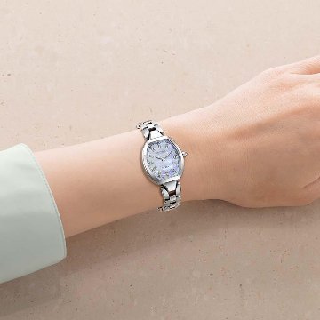 ES9481-53N ｴｸｼｰﾄﾞ【ﾉﾍﾞﾙﾃｨ付・国内正規品・ｷﾞﾌﾄ包装･ﾍﾞﾙﾄ調整無料】腕時計 ﾚﾃﾞｨｰｽ ｿｰﾗｰ電波 限定の画像