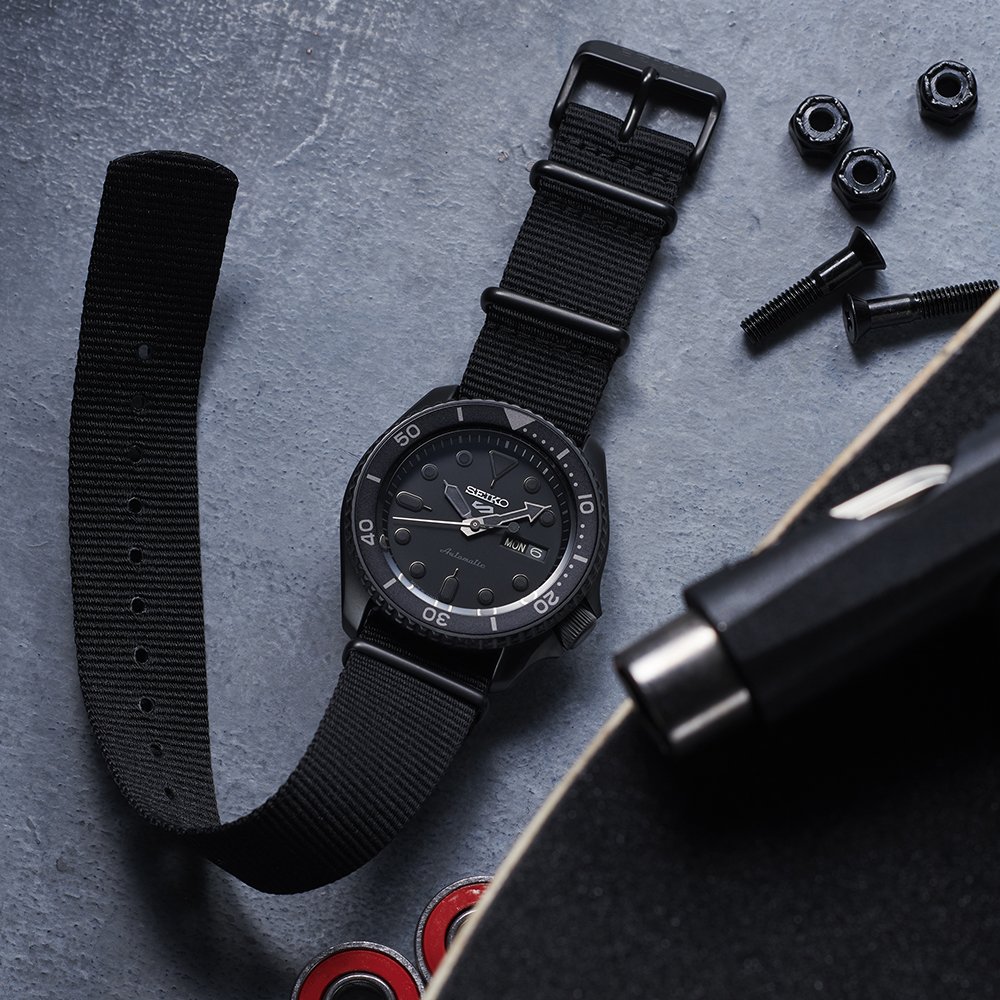 SBSA025　セイコー5スポーツ【国内正規品】ﾒｶﾆｶﾙ  SKX Sports Style メンズ腕時計●ｘ2の画像