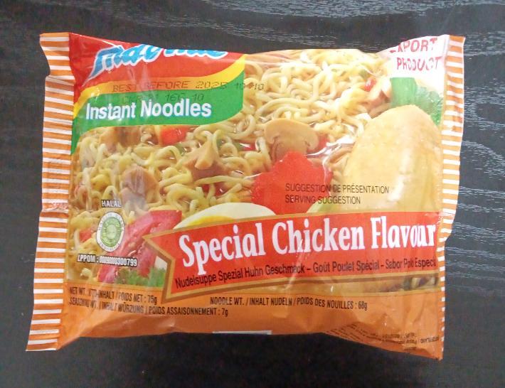 Indomie Noodles (Chicken Flavor)の画像