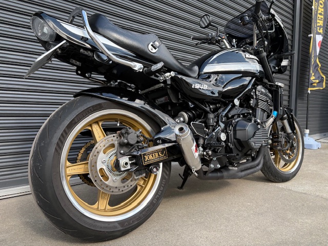 JOKER'S JAPAN Z900RS カミカゼエキゾースト モナカマフラー右出しの画像