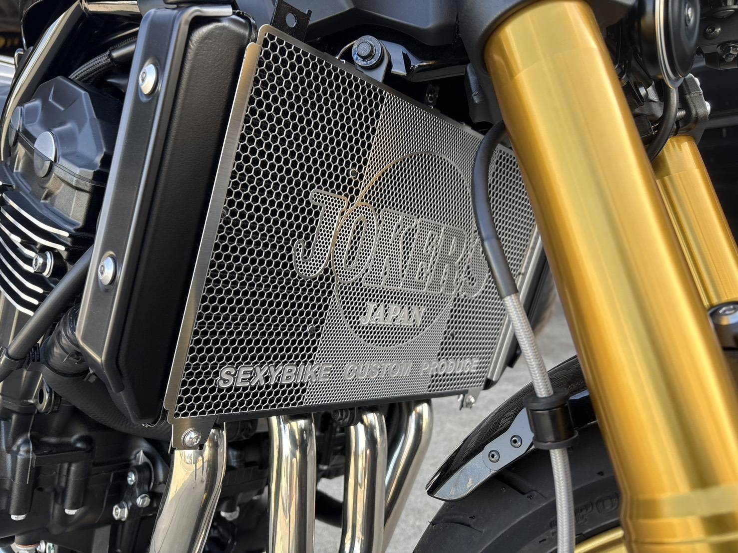 JOKER'S JAPAN  Z900RS （2021～ ）ラジエーターコアガード　アルミシルバーの画像