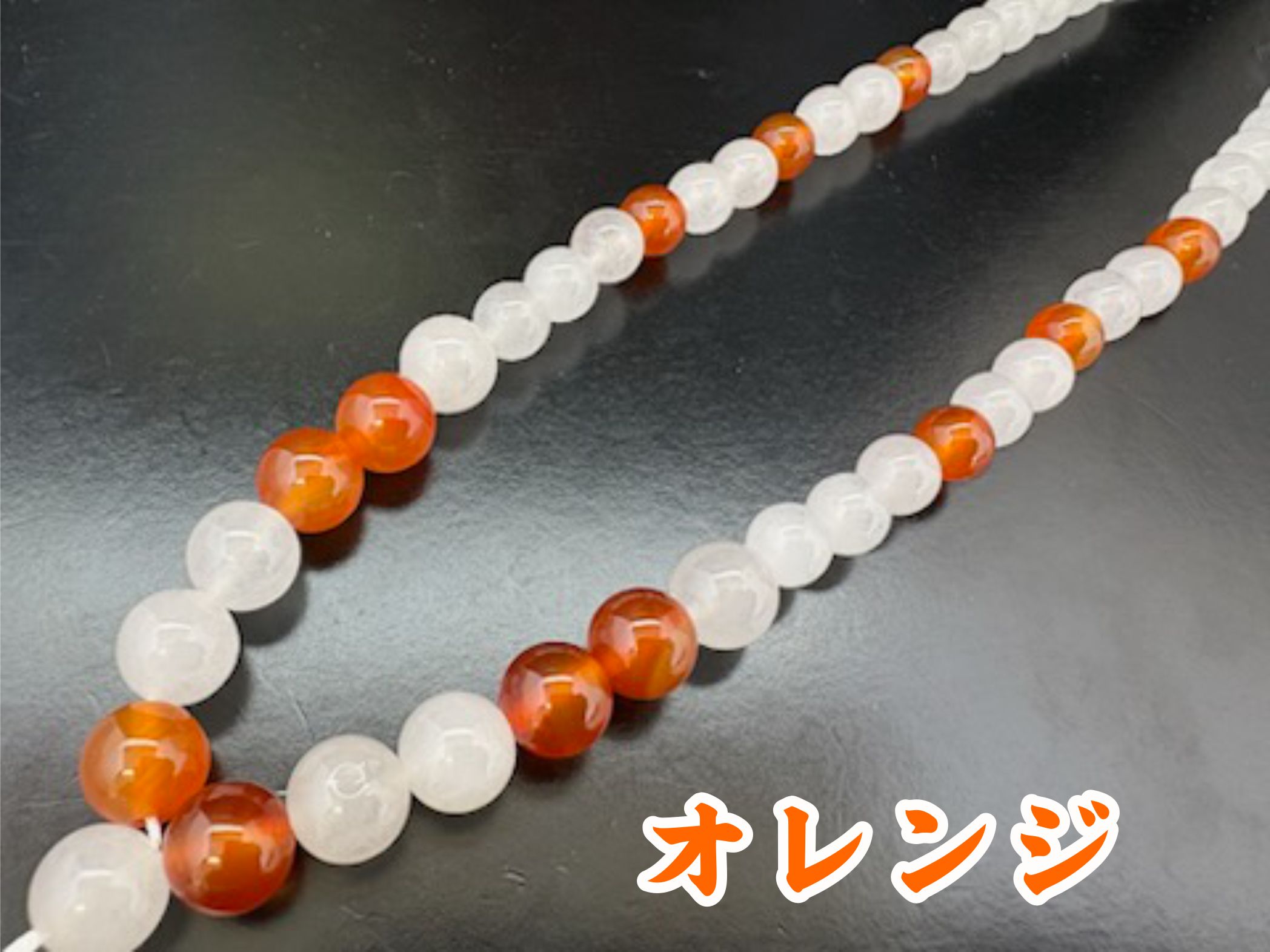 ☆木札別売り☆白×カラー　色が選べる数珠ネックレス☆推し活☆人気☆の画像