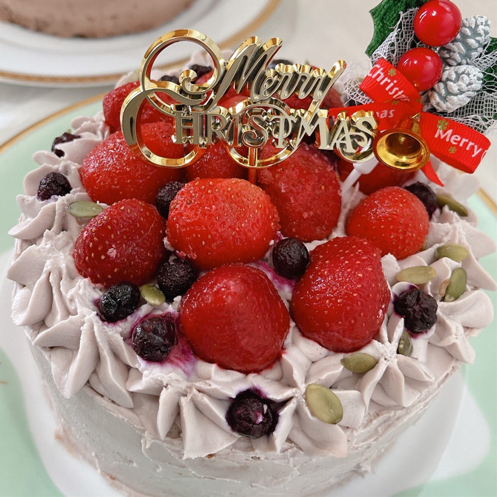 【冷凍便】有機いちご＆有機ブルーベリーケーキ（お誕生日・クリスマス・記念日に）の画像